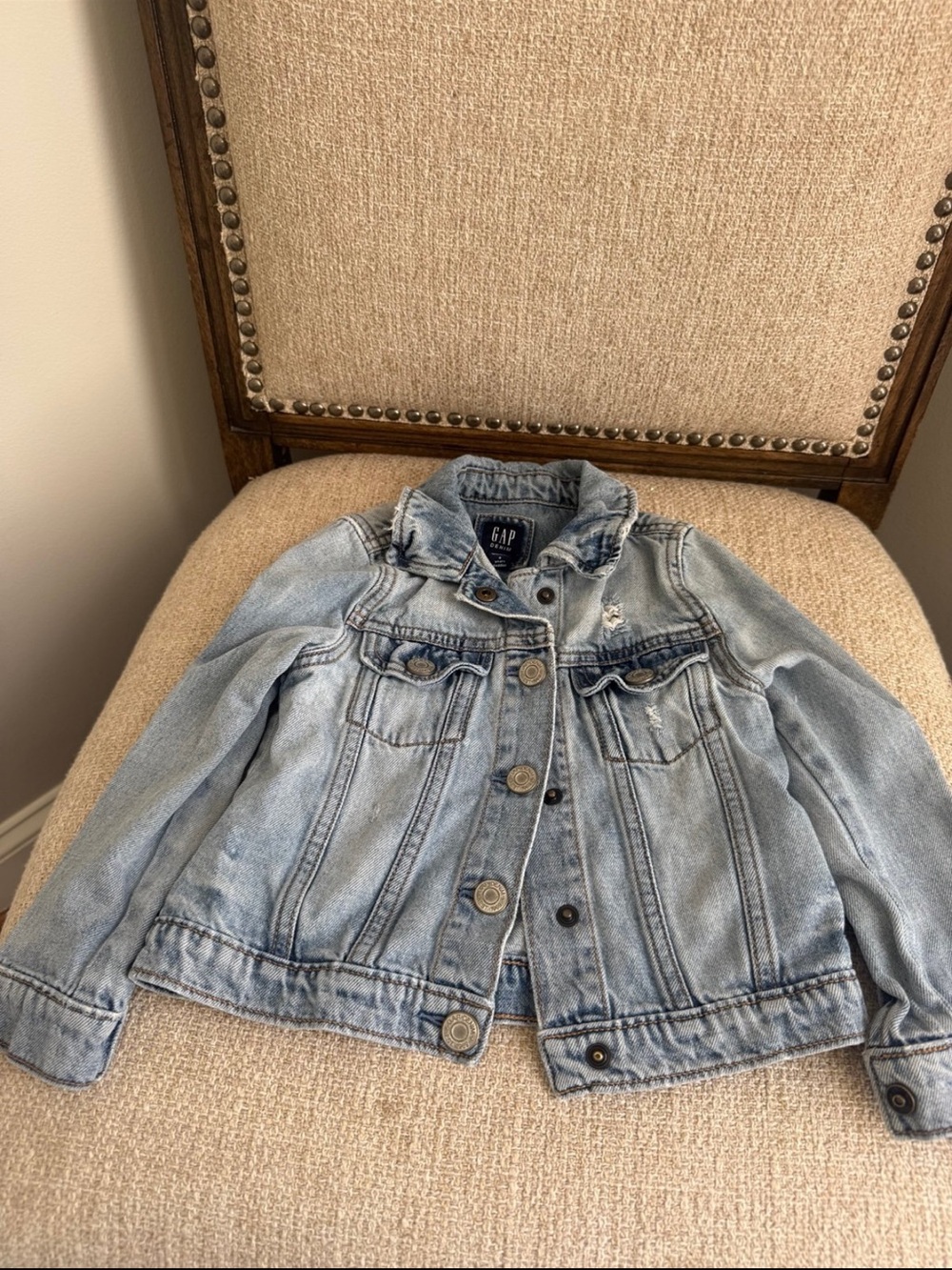 GAP Denim Jean jacket for 4T kids light washed distressed